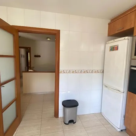 Soleada Villa. Piscina, Vistas, Intimidad.